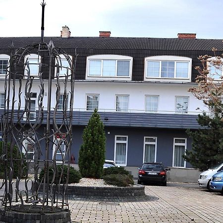 Apartmany Mojzitov Dvor Lučenec Exterior foto